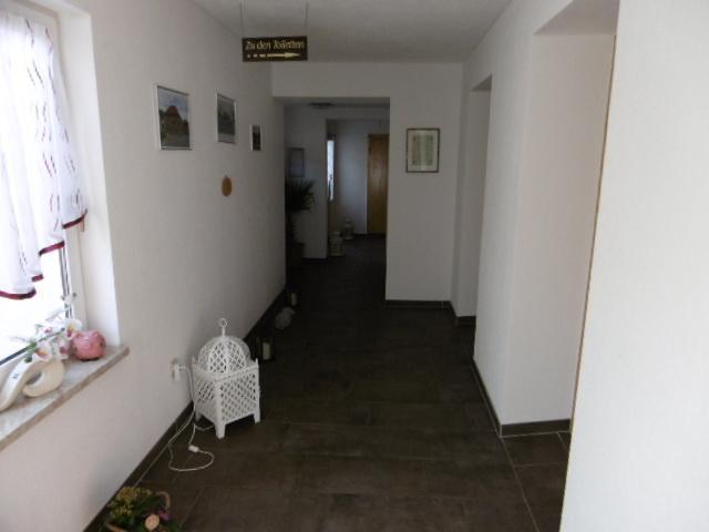 Gasthaus ,,Zum Schwarzen Baer" Gusten Buitenkant foto